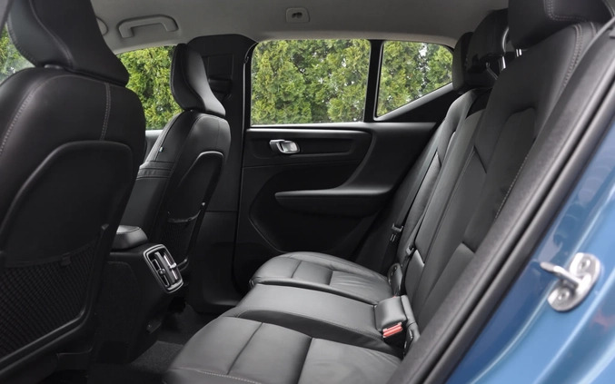 Volvo XC 40 cena 169900 przebieg: 38000, rok produkcji 2022 z Oleszyce małe 352